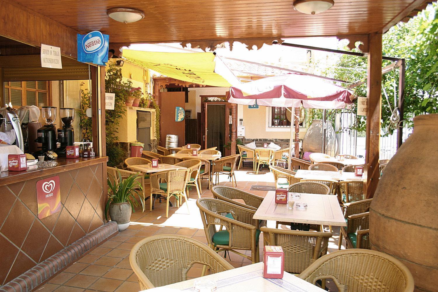 Hostal Restaurante La Muralla Canete  Esterno foto