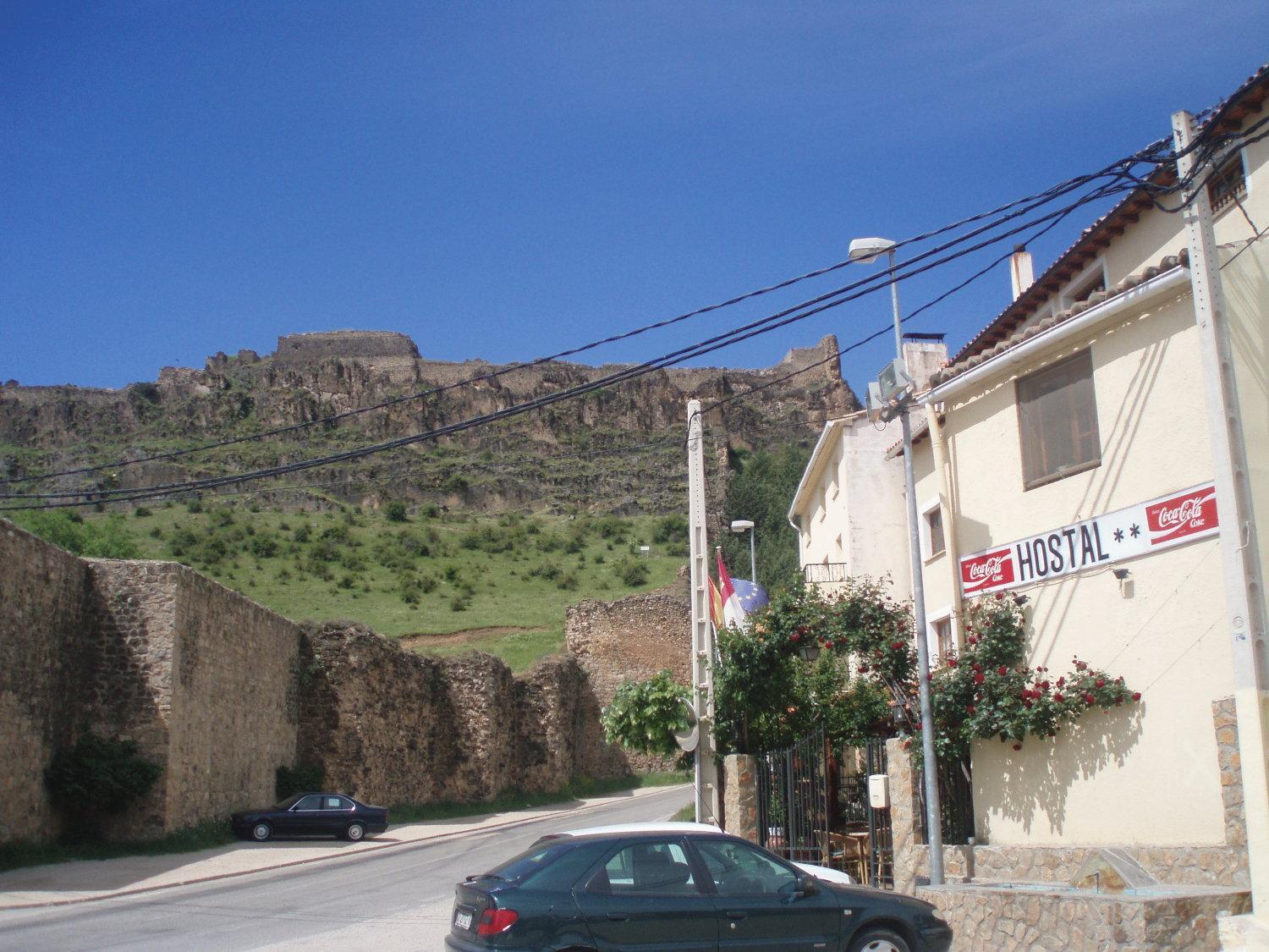 Hostal Restaurante La Muralla Canete  Esterno foto